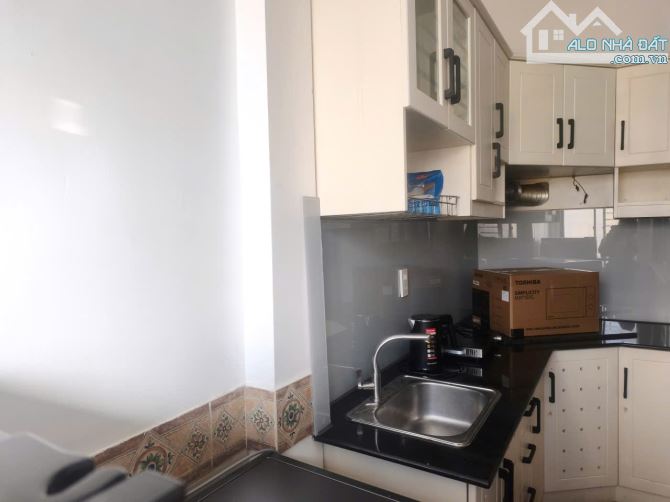 Cho Thuê Phòng 32m2 Tách Bếp Full Nội Thất Giá Rẻ – P.Bến Nghé, Q.1