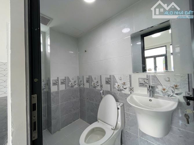 Phòng ngay chợ Thông Tây 25 m2 = 4.3 tr (giá trước tết 2026) full nội thất