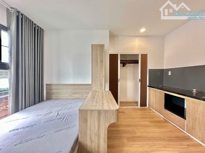 Cho thuê căn hộ Studio Ban công Tách bếp Q4, gần Đh Luật, Đh Nguyễn Tất Thành, Chợ Xóm Chi
