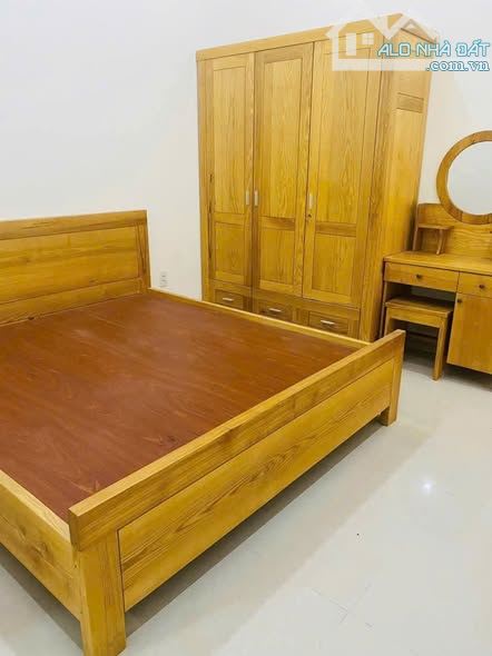 Cho thuê nhà 3 tầng kiệt Hoàng Văn Thụ, hải châu, gần cầu rồng. 3pn, đầy đủ nội thất, 11tr