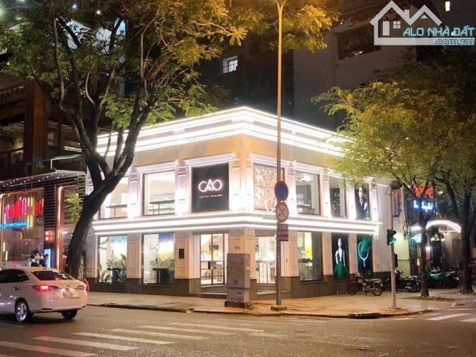 GÓC 2 MẶT TIỀN NGANG 9M - SỬ DỤNG HƠN 300M2 - GẦN NHÀ THỜ TÂN ĐỊNH – 74 HAI BÀ TRƯNG, Q1