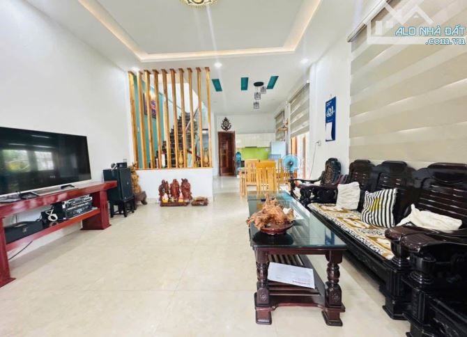 🏘🏘CHO THUÊ NHÀ 3 TẦNG MẶT TIỀN NGUYỄN MINH VỸ, PHƯỜNG VỸ DẠ, TP HUẾ