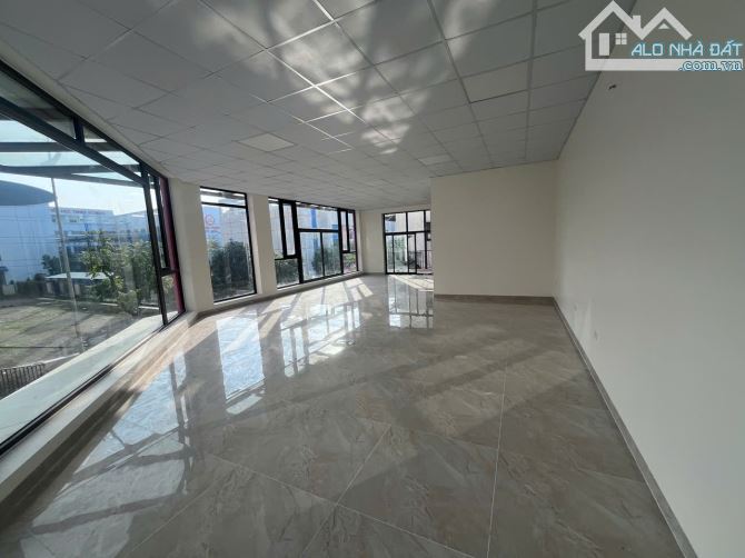 CHO THUÊ TÒA NHÀ LÔ GÓC KHU BIỆT THỰ LIỀN KỀ KHAI SƠN DT 110M2-5T-TM-KINH DOANH ĐỈNH