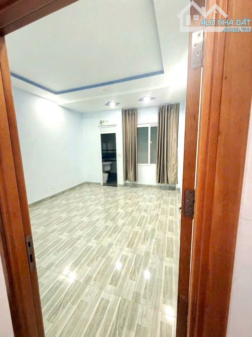 Nhà thuê Gò Vấp 4PN 5WC⏩️Sân thượng⏩️Hẻm 496 Dương Quảng Hàm⏩️ P6 giá 15 triệu