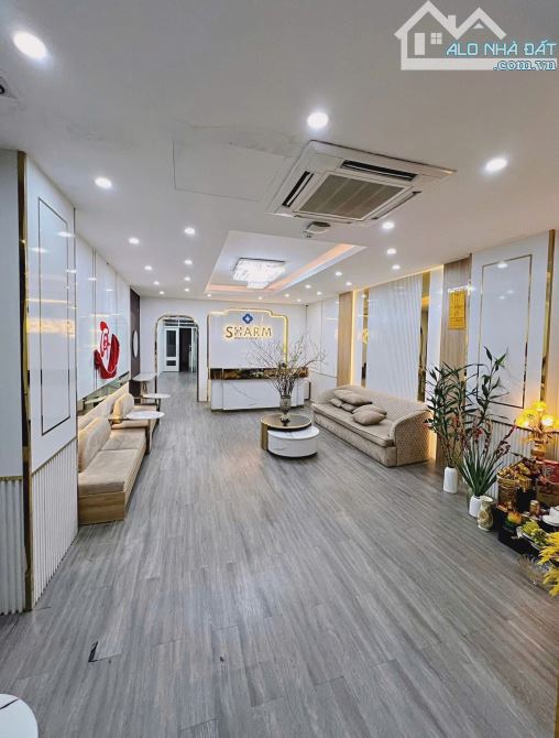 Cho thuê mặt bằng phố Mai Hắc Đế 140m thông sàn, riêng biệt, mới đẹp giá chỉ 30 triệu/th