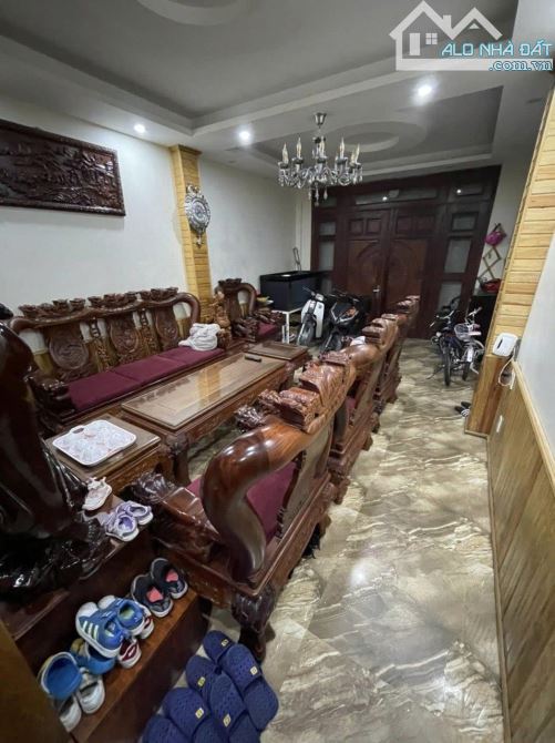 Cho thuê nhà 7 phòng khu quy hoạch Bà Triệu Đà Lạt giá 22 triệu
