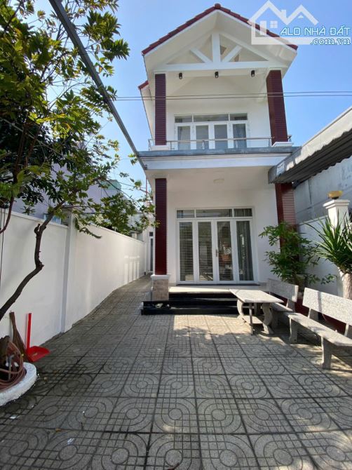 CHO THUÊ NHÀ NGUYÊN CĂN 1 TRỆT 1 LẦU 3PN SÂN OTO – NGAY CỔNG 2 SÂN BAY BIÊN HÒA