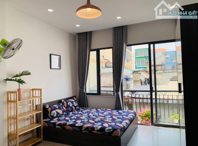 Cho thuê studio ban công Quânn 1 - full nội thất gần chợ Bến Thành
