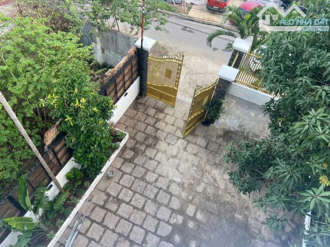 Cho thuê biệt thự đường A2 ngay KĐT VCN Phước Long 1 , Nha Trang