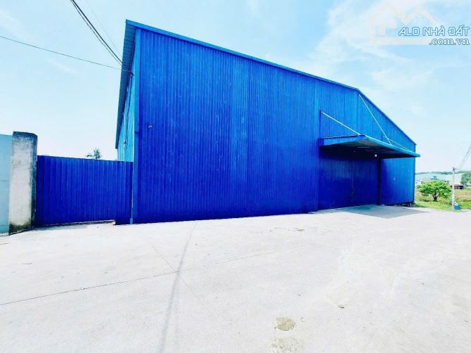 XT312- Cho thuê xưởng 7000m2 tại Phước Tân, xưởng đẹp, giá chỉ 30k/m2