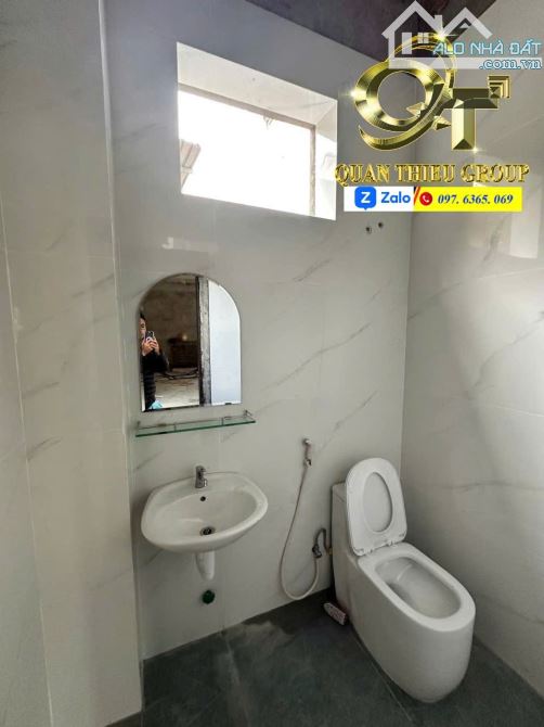 CHO THUÊ MẶT BẰNG CĂN GÓC MẶT TIỀN VÕ VĂN KIỆT, TP HUẾ