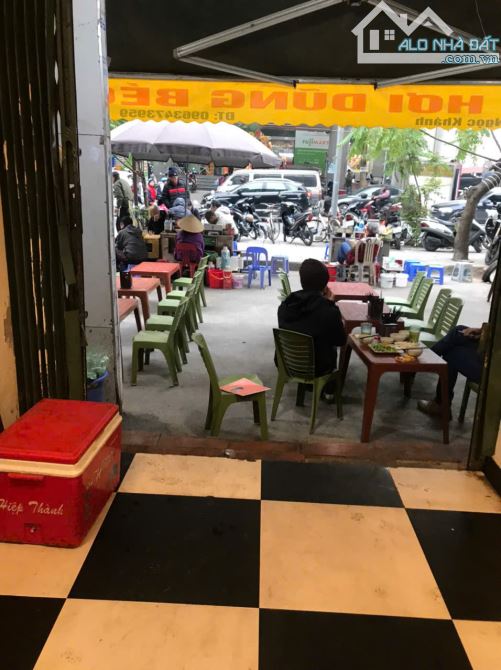 CẦN SANG NHƯỢNG NHANH QUÁN BIA HƠI ĐANG KINH DOANH TỐT TẠI NGỌC KHÁNH-BA ĐÌNH -HÀ NỘI.
