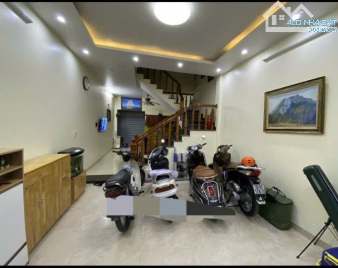 Cho thuê nhà ngõ Trung Lực - Hải An - Hải Phòng - 4 ngủ full đồ ô tô đỗ cửa