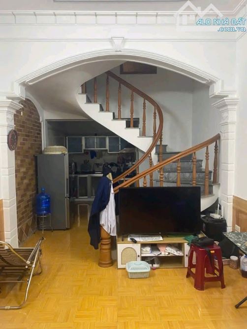 Cho thuê nhà ngõ Chợ Hàng - Lê Chân - Hải Phòng phù hợp gia đình