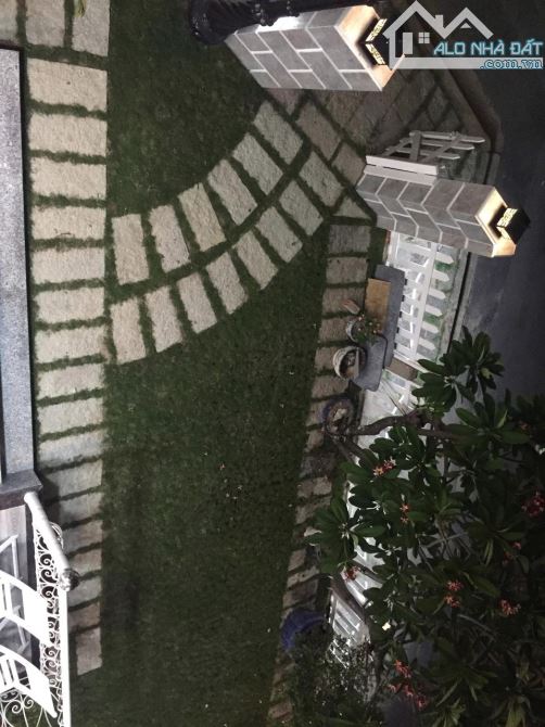 BIỆT THỰ COMPOUND GARDEN HOME LIỀN KỀ VẠN PHÚC CITY, 6PN,4WC,GIÁ 40TR BAO PHÍ QUẢN LÍ