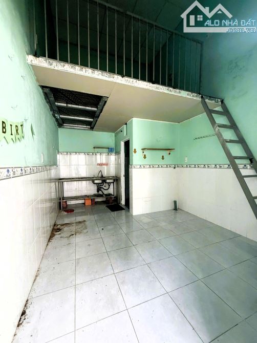 Cho thuê nhà nguyên căn Linh Tây, đường ô tô, an ninh tốt, giá rẻ