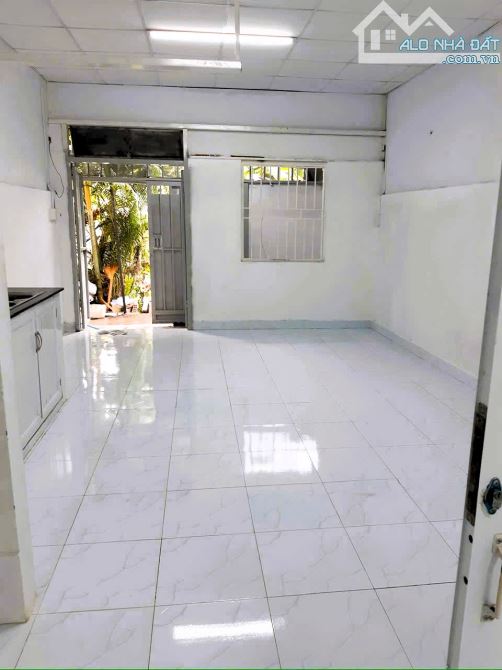 Cho thuê nhà nguyên căn Hiệp Bình Chánh, gần Chợ, giao thông thuận tiện