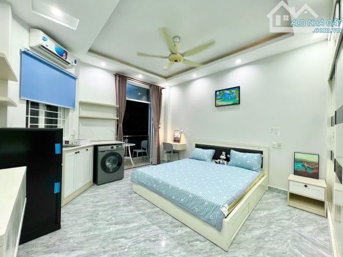 Cho thuê căn hộ ban công, Q8, Đường Âu Dương Lân, gần Cầu Nguyễn Văn Cừ, Cầu Chữ Y