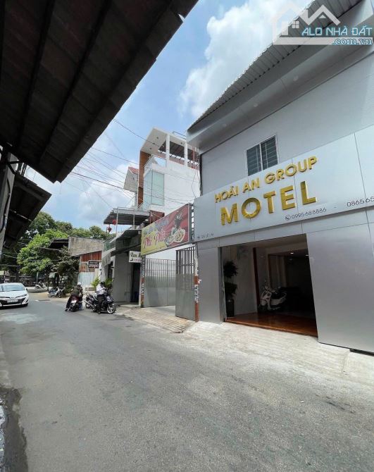 cho thuê nhà nghỉ 13 phòng đường nhánh lê lai, kế bên công viên lưu hữu phước