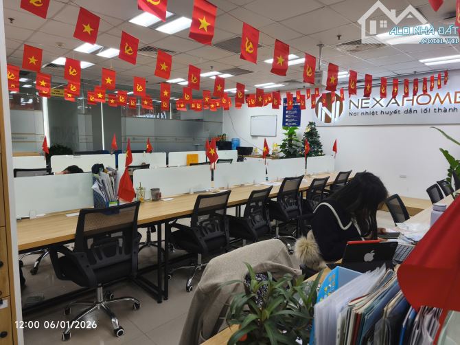 Cho thuê văn phòng 106m2 sẵn nội thất tại Tố Hữu, Nam Từ Liêm giá 25 Triệu/tháng vào ngay