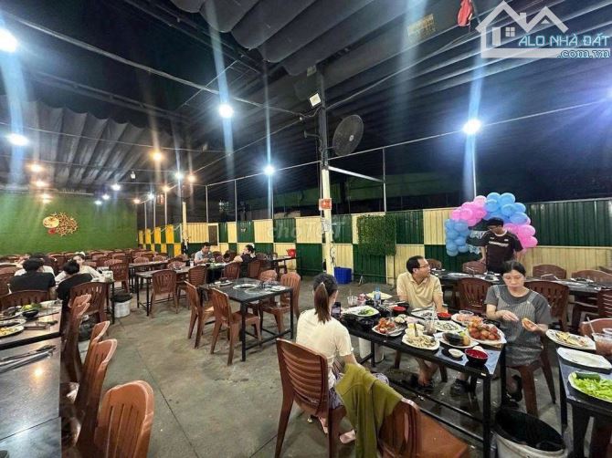 cho thuê mặt bằng mặt tiền Nguyễn Văn Linh 1.500m2 giá 150 tr