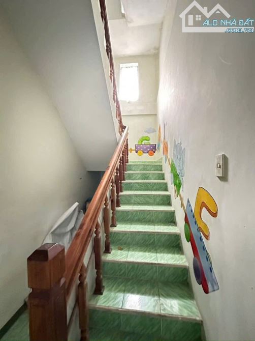 CHO THUÊ NHÀ 3 TẦNG KIỆT OTO GẦN XUÂN DIỆU, TP HUẾ