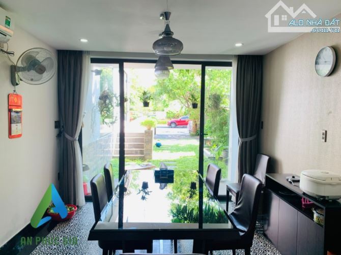 CHO THUÊ BIỆT THỰ ĐƯỜNG BẰNG LĂNG 3 - 250 M² - 3 PN - GIÁ 45 TRIỆU