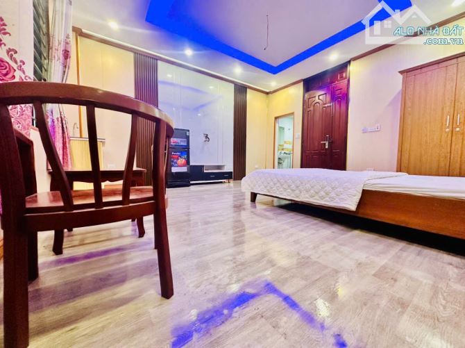 cho thuê phòng khép kín Đường Ngọc Hồi thang máy oto đỗ cửa ngay Cách bến xe nước Ngầm 2km