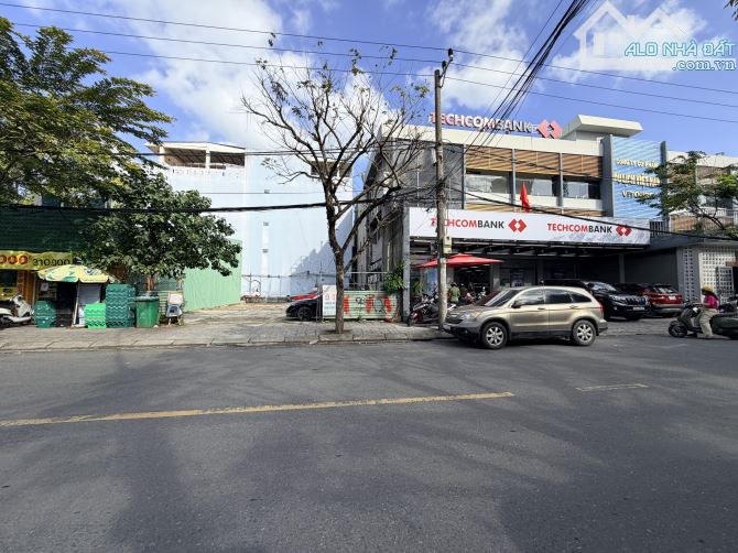 Cho thuê đất mặt đường nguyễn thị minh khai, gần hải phòng đà nẵng