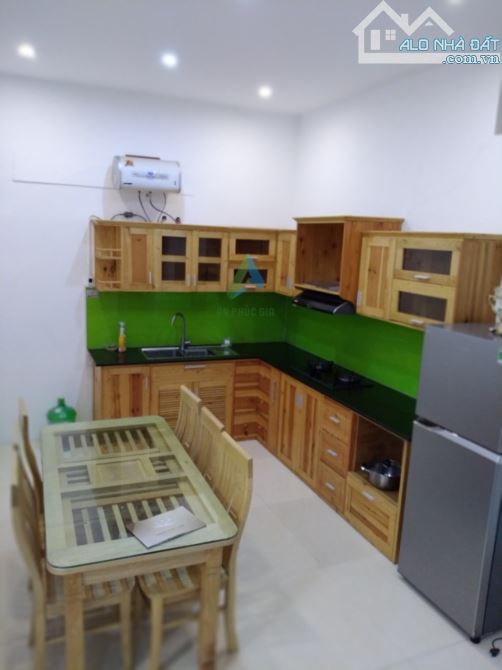 CHO THUÊ NHÀ NGUYÊN CĂN MẶT TIỀN ĐƯỜNG CHẾ LAN VIÊN - 60 M² - 3 PN - GIÁ 20 TRIỆU