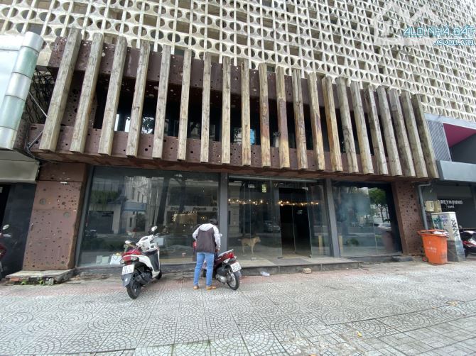 GÓC 2 MẶT TIỀN LỚN SỬ DỤNG 600M2 - NGANG 20M - SỐ 93 NAM KỲ KHỞI NGHĨA, QUẬN 1