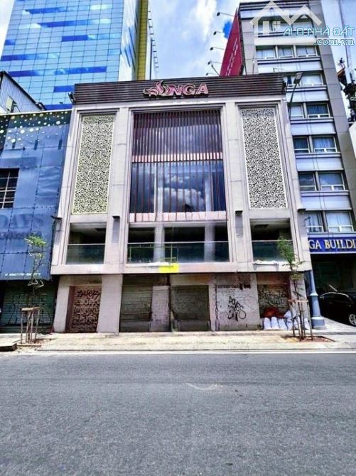 TÒA NHÀ MẶT TIỀN NGANG 18M, SỬ DỤNG HƠN 1.800M2 - SỐ 22 TÔN ĐỨC THẮNG, QUẬN 1..!!