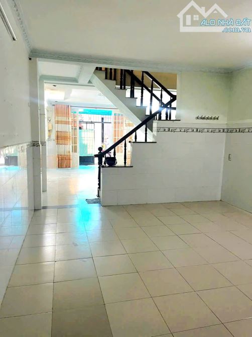 8 triệu⏩️Nhà thuê 2PN Hẻm 61 Phạm Văn Chiêu⏩️Phường 14 Gò Vấp 4x13m Sân để xe