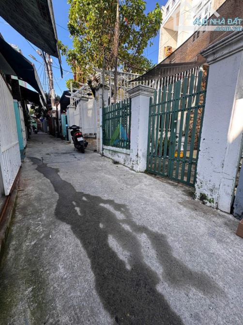 CHO THUÊ NHÀ NGUYÊN CĂN KIỆT ĐƯỜNG DŨNG SĨ THANH KHÊ - 92 M² - 10 PN - GIÁ 25 TRIỆU