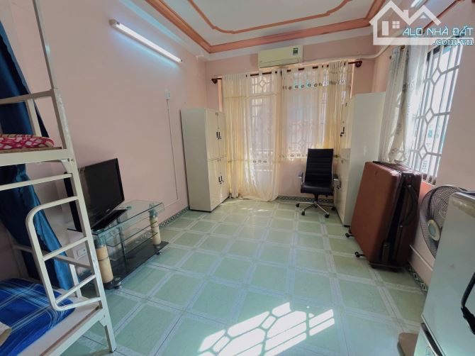 Chính chủ cho thuê phòng trọ Quận 10 – full nội thất, ban công thoáng mát