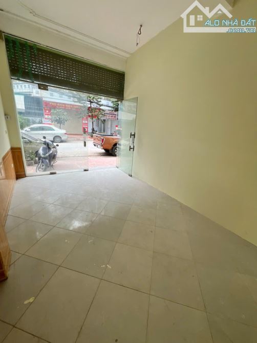 Cho thuê văn phòng Tầng 1, diện tích 20 m2, phù hợp làm văn phòng đại diện