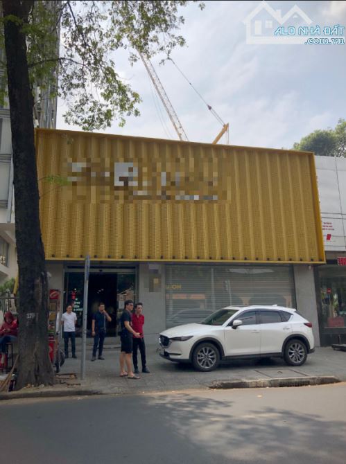 MẶT TIỀN NGANG 12M, HƠN 300M2 SỬ DỤNG, TRỐNG SUỐT – SỐ 56 NGUYỄN THỊ MINH KHAI, QUẬN 1!!!