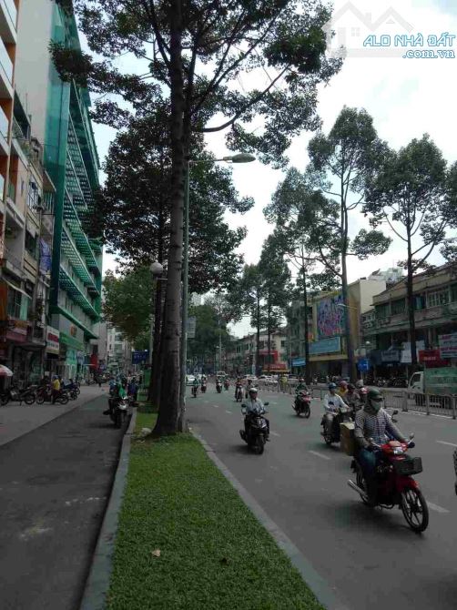 KHÁCH SẠN 3 SAO ⭐️⭐️⭐️ 65 PHÒNG- TRẦN HƯNG ĐẠO, QUẬN 1- NGANG 10M- GIÁ: 1 TỶ/TH
