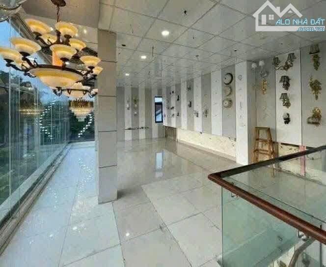 Cho thuê Mặt Bằng Kinh Doanh 3 tầng Mặt Tiền Điện Biên Phủ, TP Huế