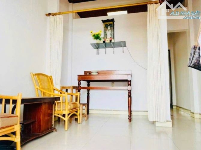 CHO THUÊ NHÀ NGUYÊN CĂN 3 TẦNG – KIỆT Ô TÔ TRẦN PHÚ, TP HUẾ