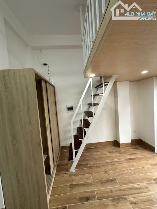 cho thuê chdv mới cứng ở Hoàng Quốc Việt - 9 phòng khép kín - full nội thất mới đẹp