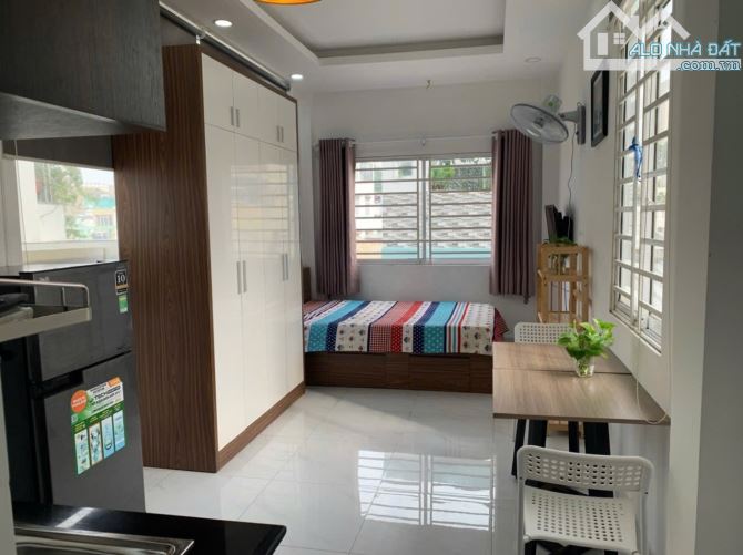 Cho thuê căn hộ Q1 đường Nguyễn Văn Cừ, gần cầu Nguyễn Văn Cừ, Công Viên 23/9, ĐH Văn Lang