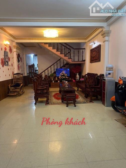 Cho thuê nhà đường Hùng Vương phường 9 Đà Lạt giá 9 triệu