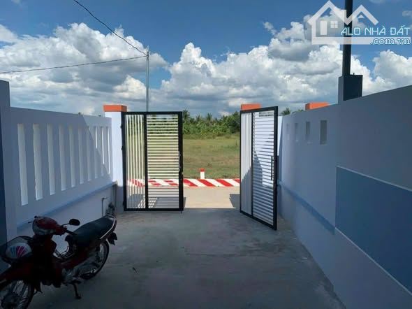 Cho thuê nhà đường oto Phường Phú Tân,Bến Tre.Gía 3,5 triệu