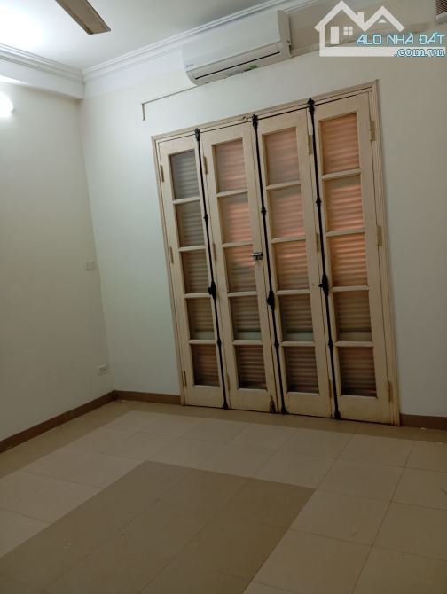 Cho thuê nhà Tân Mai, Hoàng Mai 50m2 3.5 tầng