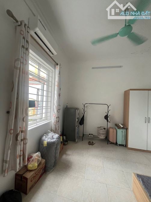 CHO THUÊ CCMN NGÕ 206 CỔ LINH ĐỐI DIỆN AEON LONG BIÊN 26 m 3.6 TRIỆU, ĐỦ NỘI THẤT