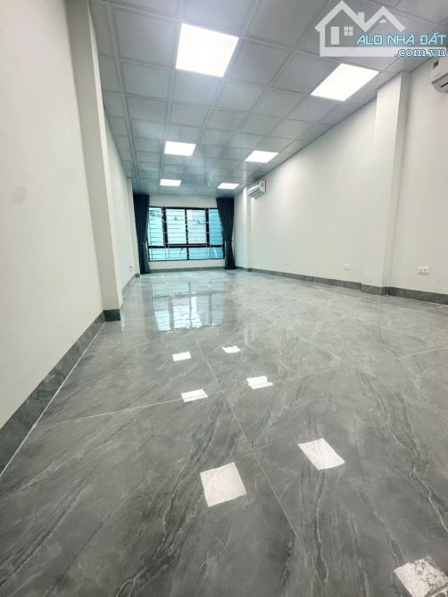 Cho thuê văn phòng Tố Hữu- Vạn phúc, Sàn 50 m2/tầng thông sàn, mới đep như ảnh