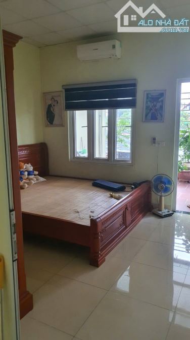 Cho thuê nhà riêng ngõ 464 Phúc Diễn, Xuân Phương, Từ Liêm 65m 3 tầng 5 phòng ngủ, đủ điều