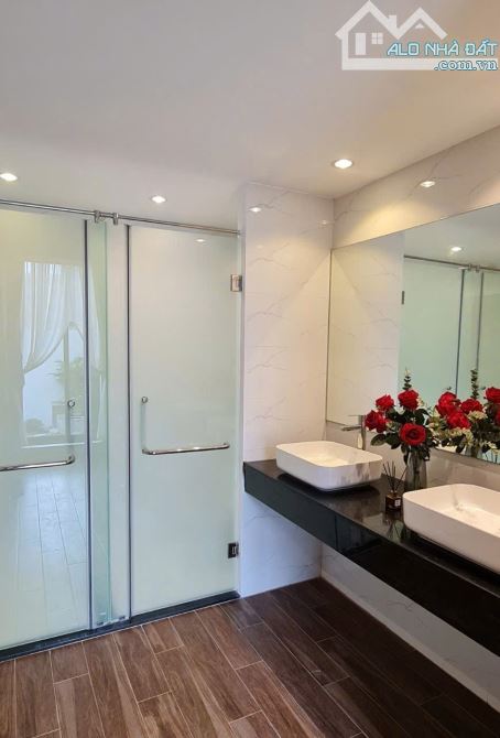 CHO THUÊ VILLA CAO CẤP ĐẶNG TẤT - NỘI THÀNH HUẾ