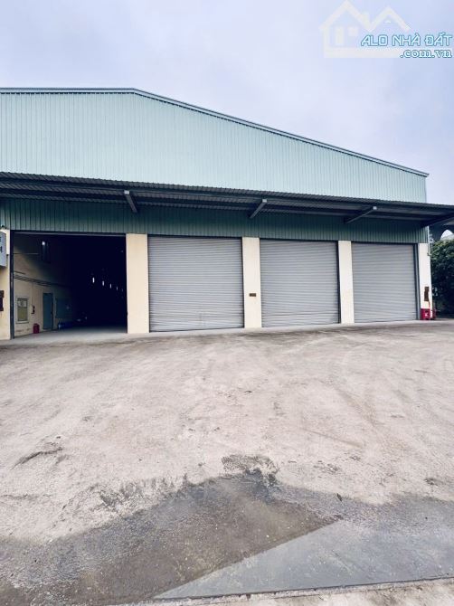Cho thuê xưởng có cẩu trục, PCCC 1500m2 gần vin đan phượng